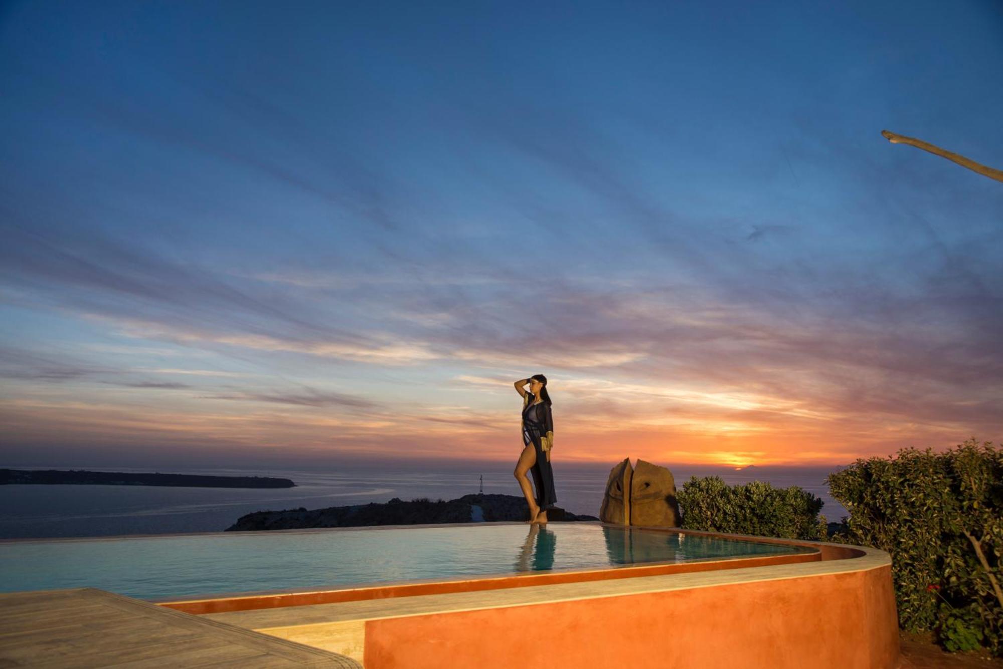 Oia Sunset Villas Стая снимка