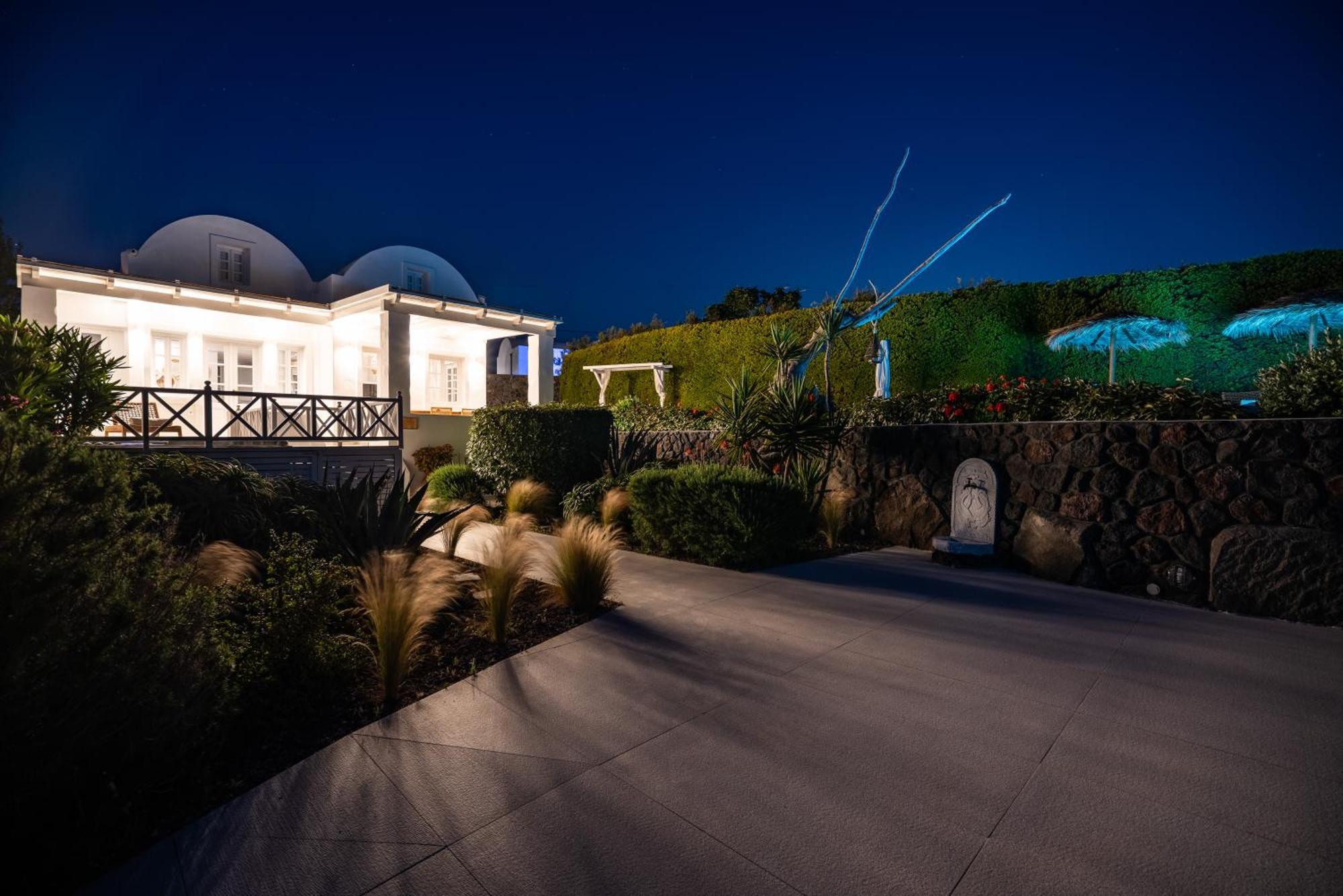 Oia Sunset Villas Стая снимка